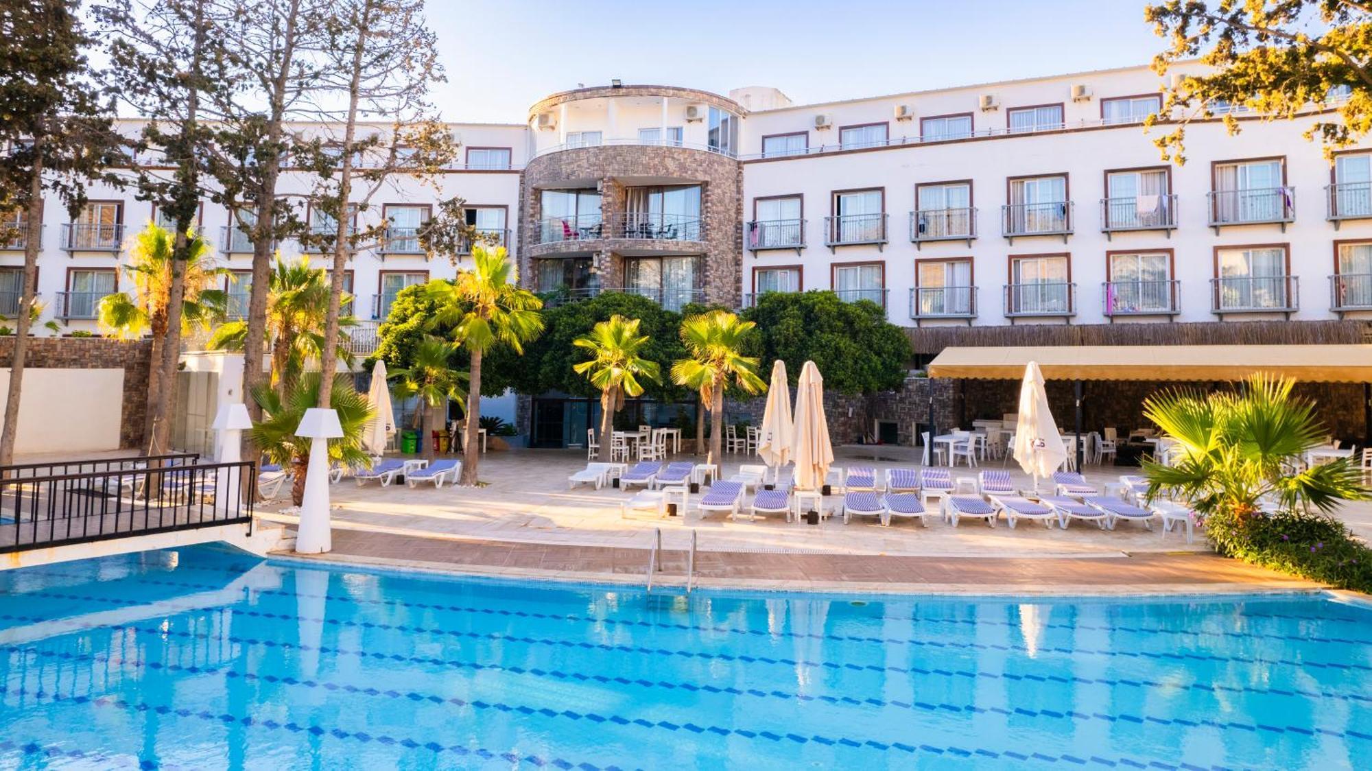 Ladonia Hotels Mio Bianco アキアーラ エクステリア 写真