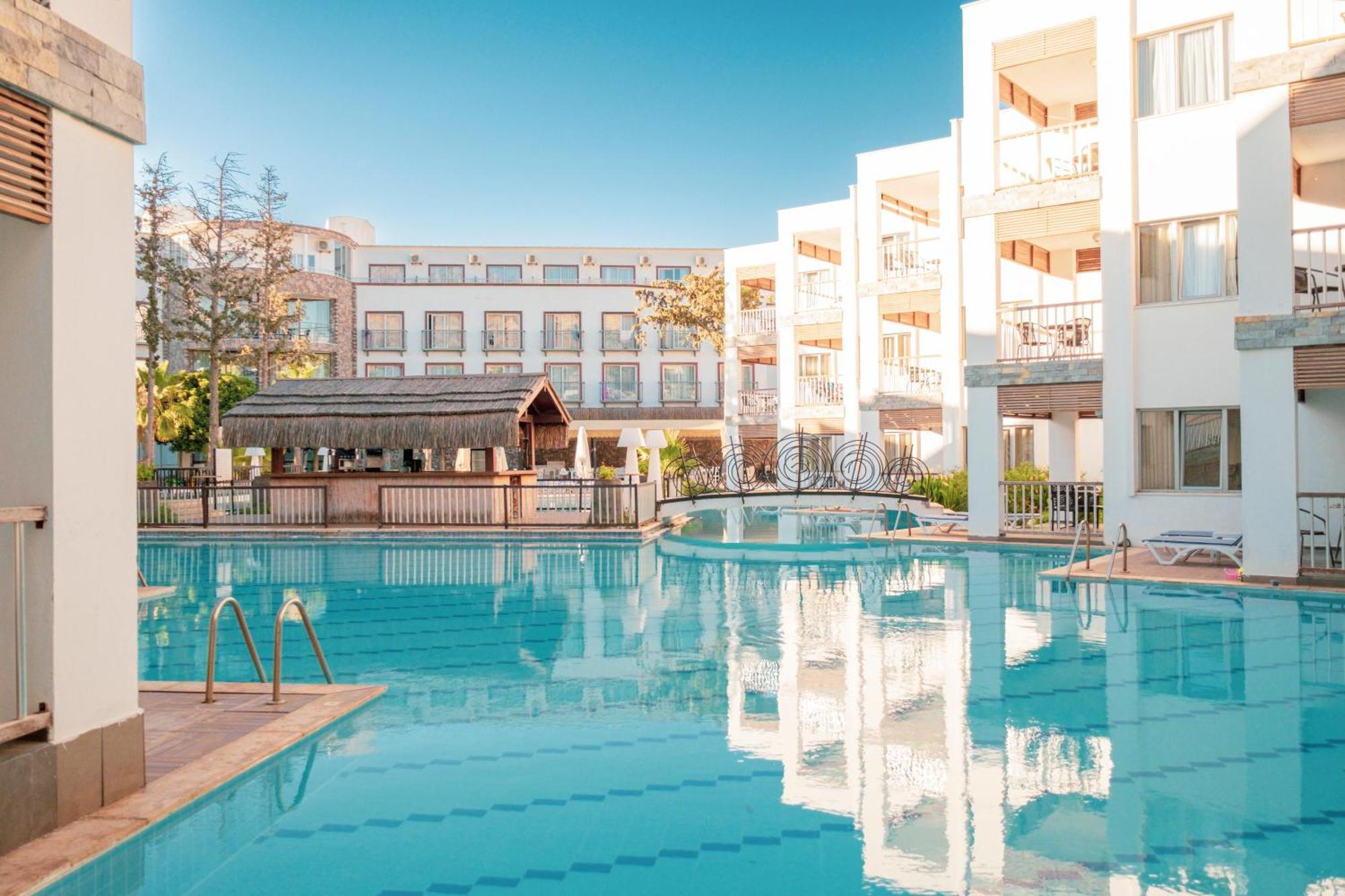 Ladonia Hotels Mio Bianco アキアーラ エクステリア 写真
