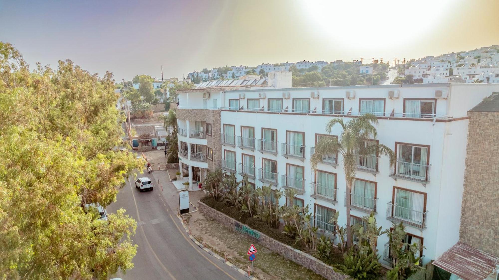 Ladonia Hotels Mio Bianco アキアーラ エクステリア 写真