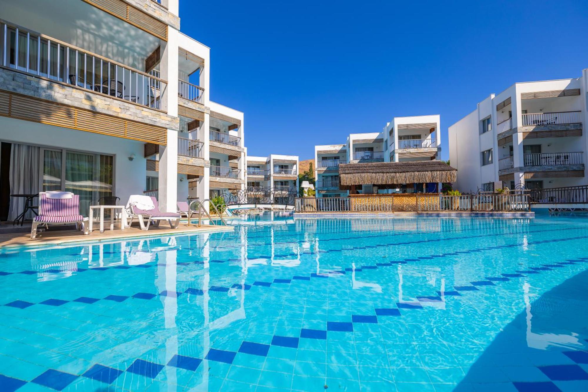 Ladonia Hotels Mio Bianco アキアーラ エクステリア 写真