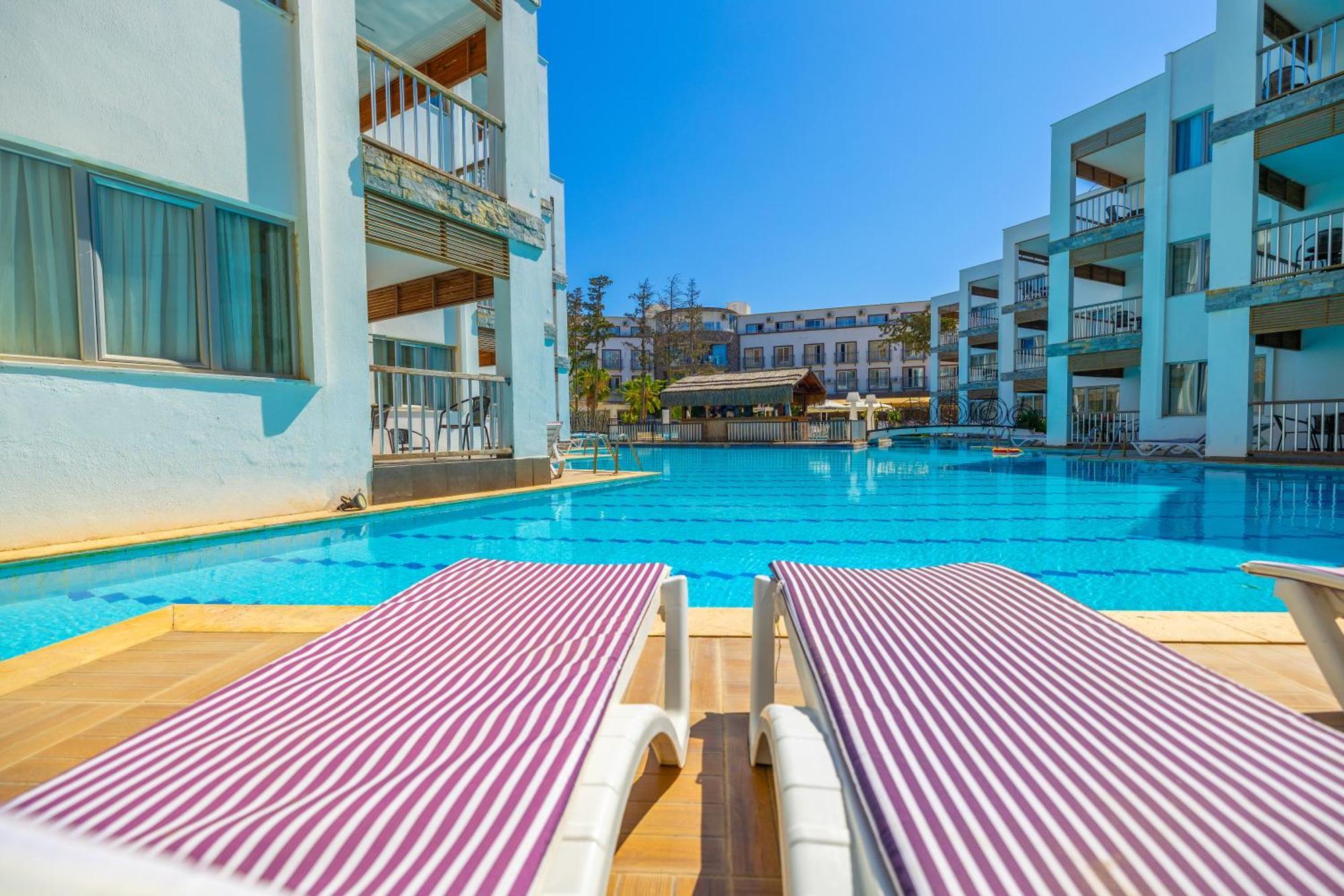 Ladonia Hotels Mio Bianco アキアーラ エクステリア 写真